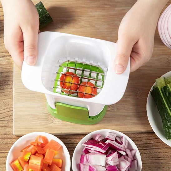 coupe-legume-manuel-fraises-cube