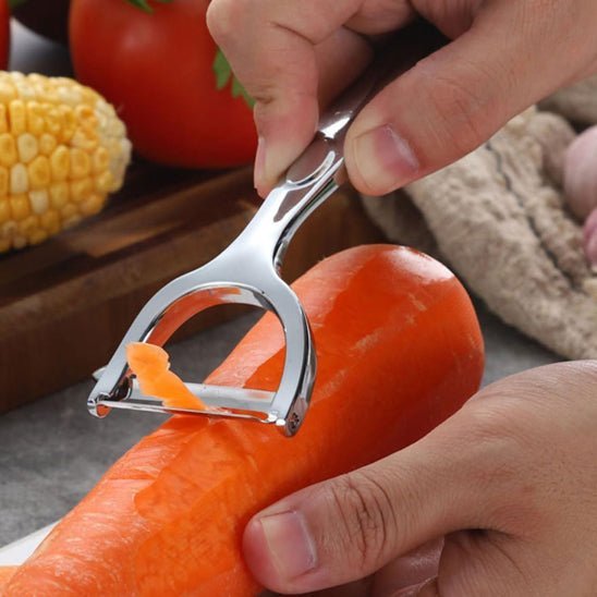 eplucheur-a-legumes-grosse-carotte