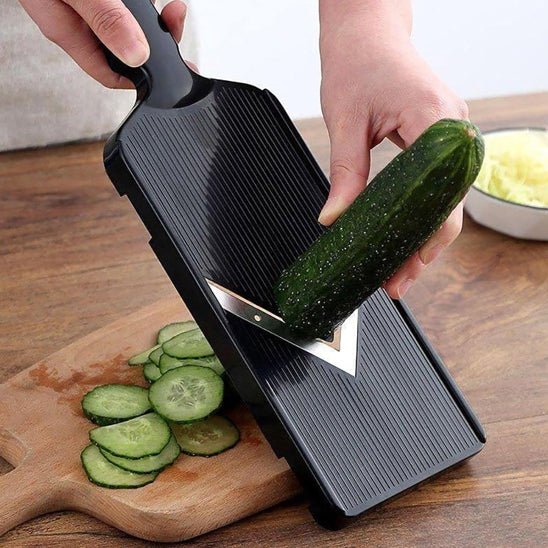 mandoline-cuisine-concombre-tranchés