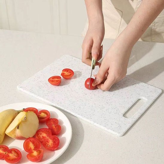 planche-a-decouper-pale-tomate