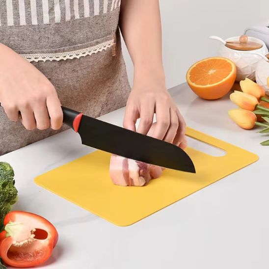 planche-a-decouper-jaune-viande