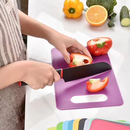 planche-a-decouper-violet