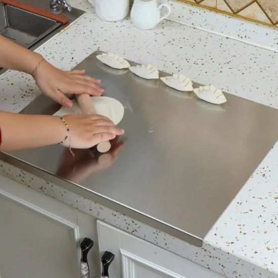 planche-a-decouper-pate-dumpling