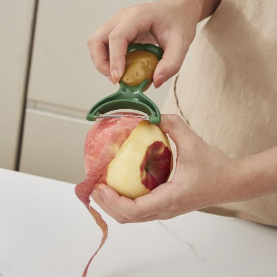 eplucheur-pomme-de-terre-pomme