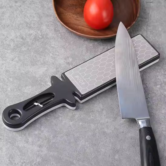 pierre-a-aiguiser-couteau-de-chef