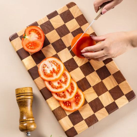 planche-a-decouper-bois-decoupe